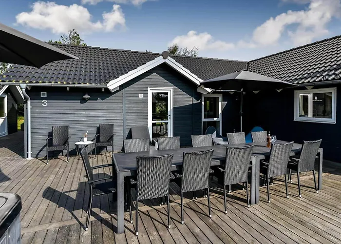 Bv300-blavand-staehrsvej-3 Holiday home *